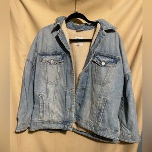 Oversized Zara Sherpa lined jean jacket